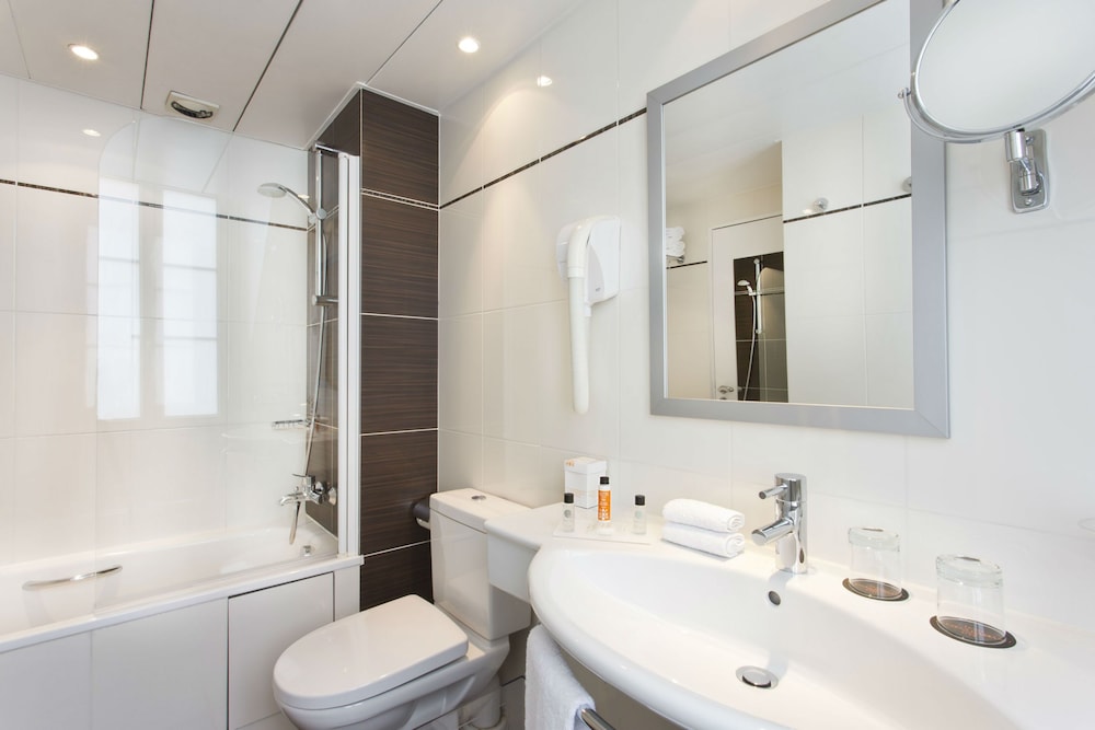 Elysees Bassano Hotel Formely Bw Hotel Elysees Bassa 23/81