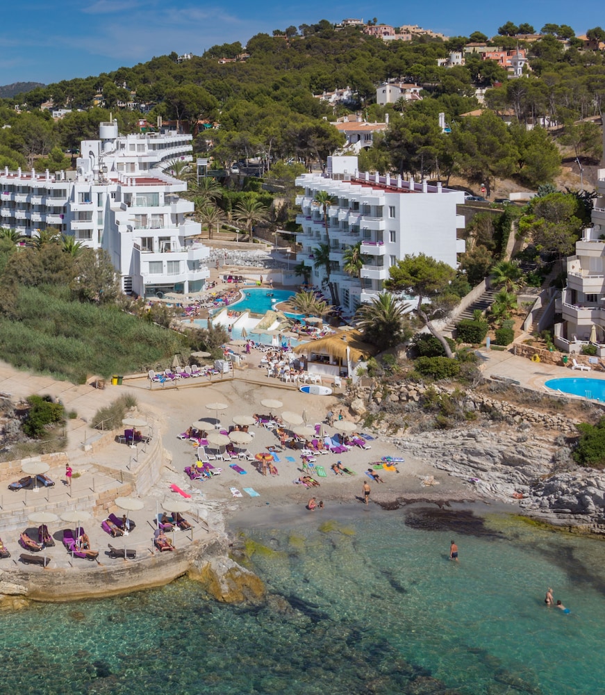 Fergus Style Cala Blanca Suites 37/37