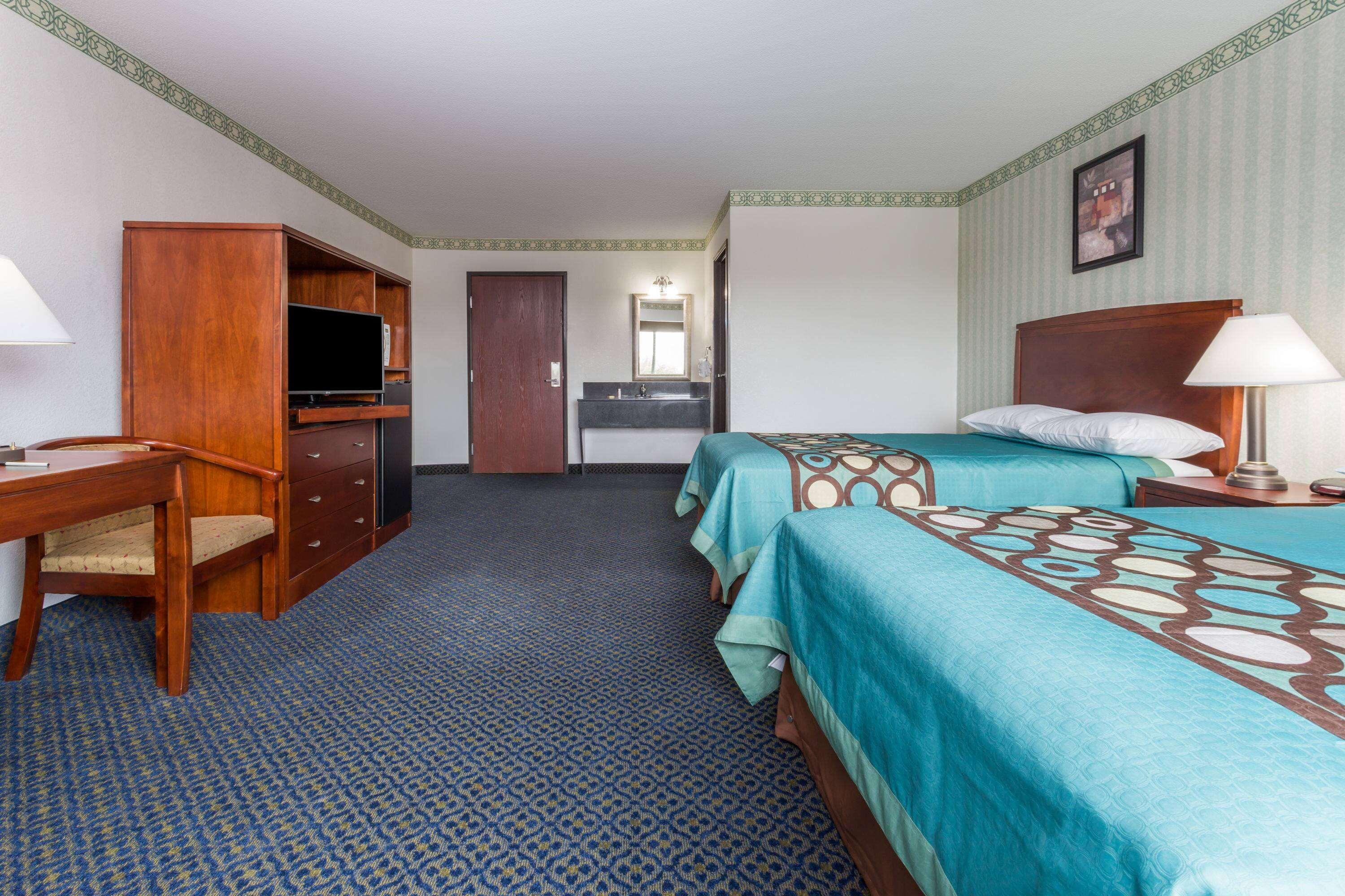 Super 8 By Wyndham Sacramento North 6/15