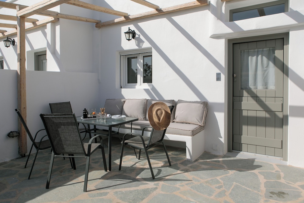 Irida Luxury Apartments 39/50