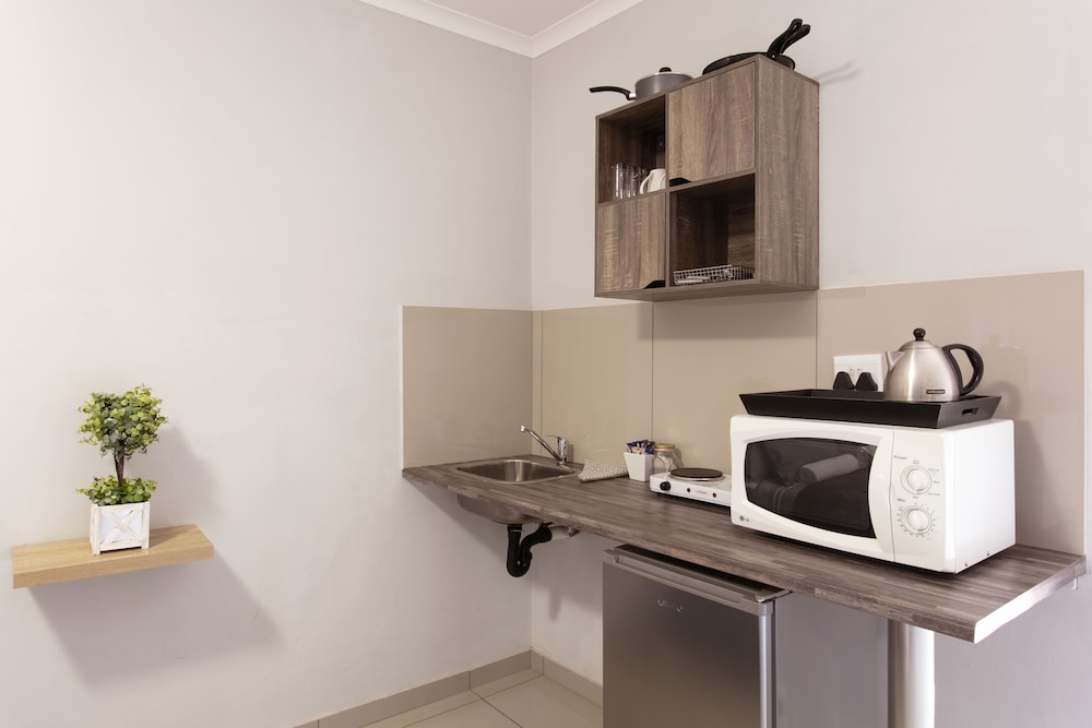 Menlyn Apartments 7/48