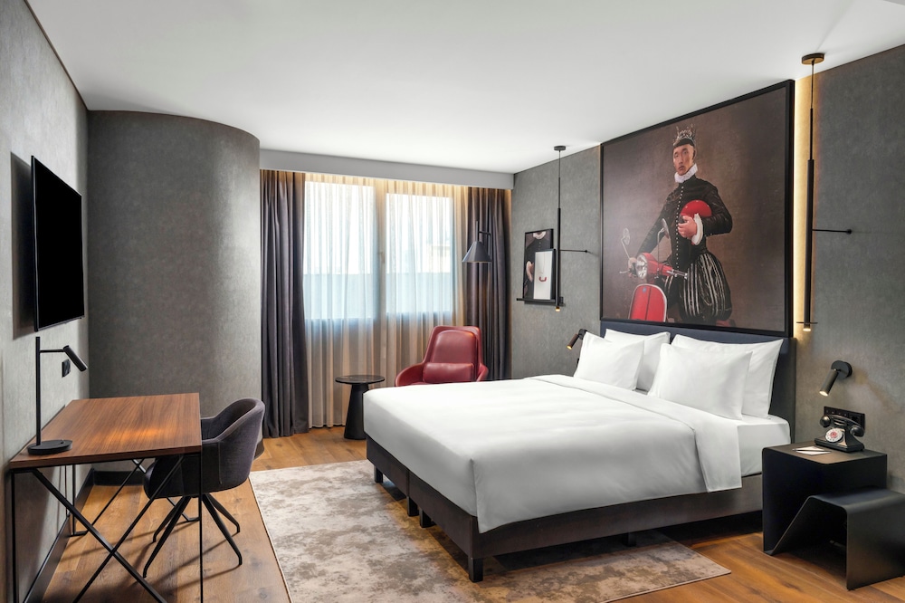 Radisson RED Izmir Point Bornova 24/59