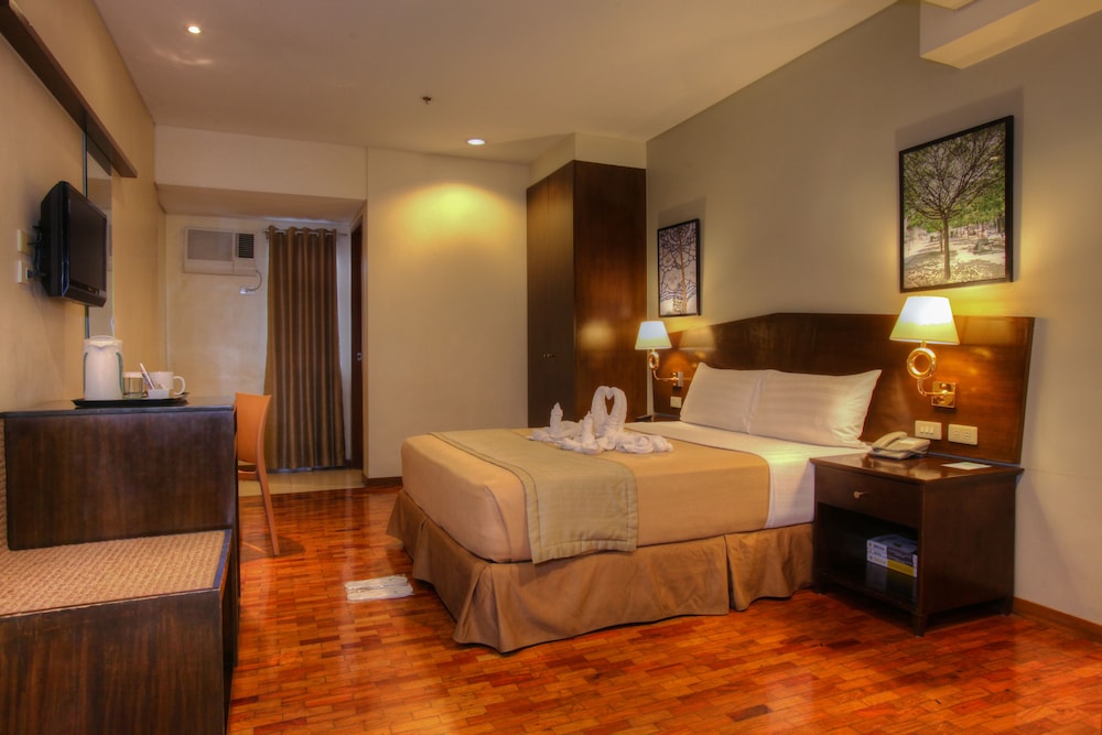 Fersal Hotel Kalayaan 31/63