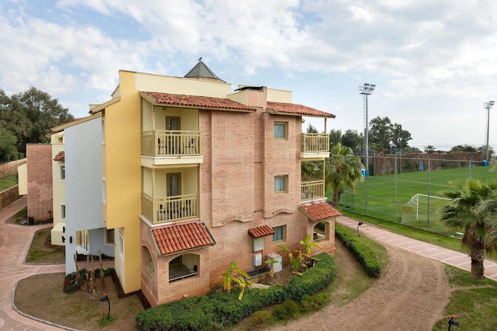 Limak Arcadia Sport Resort in SERIK