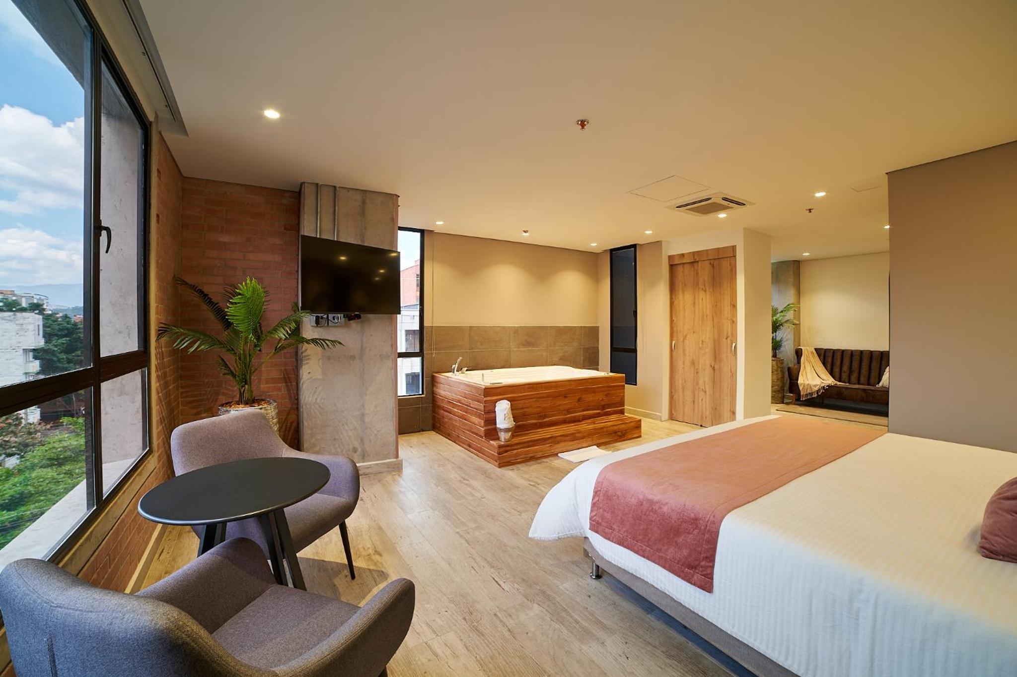 جناح بسرير كينج بجاكوزي، Eutopiq Hotel 8/10