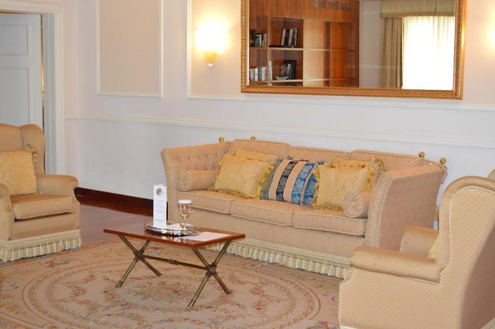 Savoy Beach Hotel 32/50