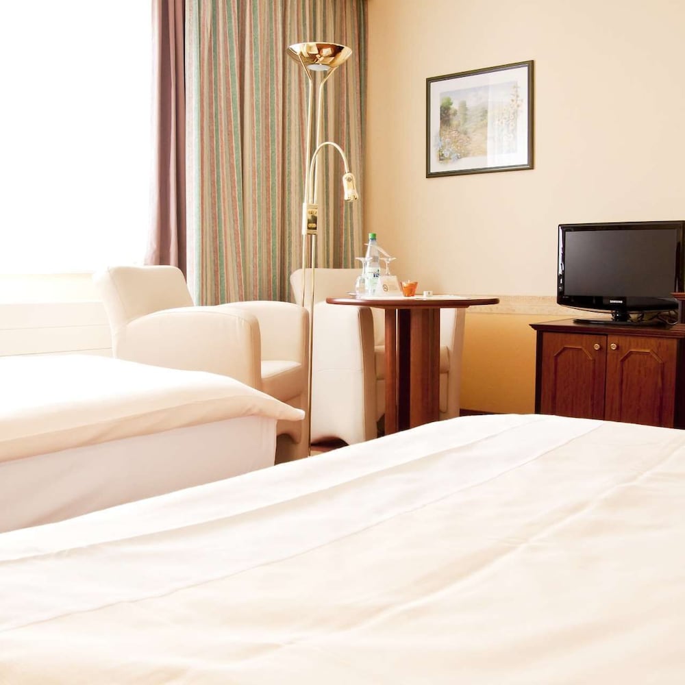 ATLANTIC Hotel Landgut Horn 11/63
