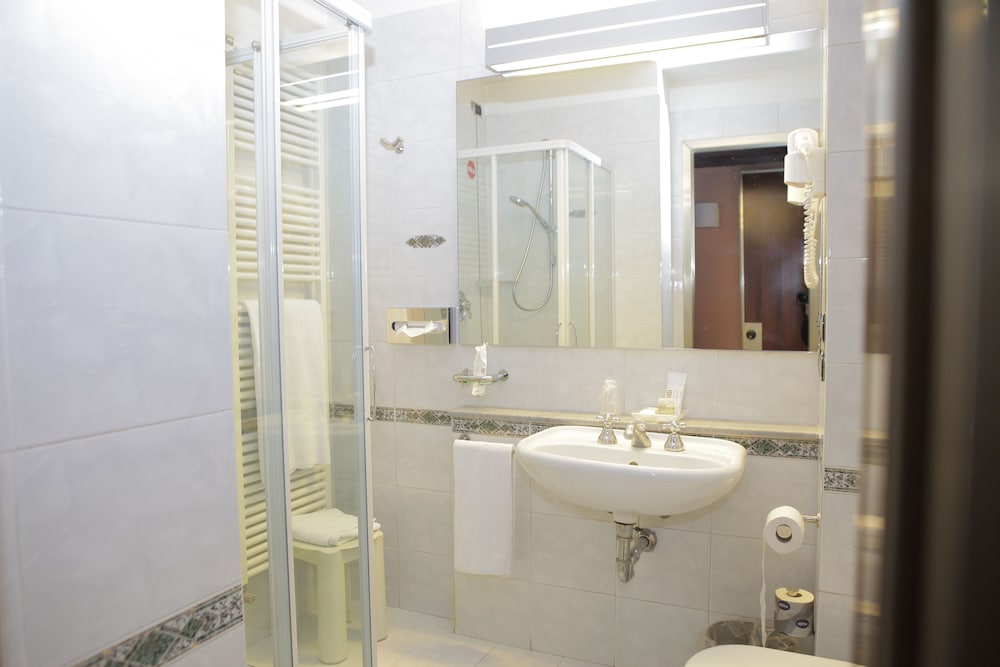 Hotel Bristol Milano 14/69