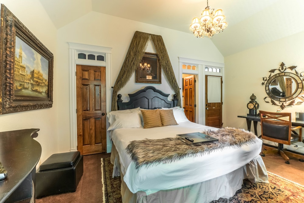The Victoria B & B 21/71