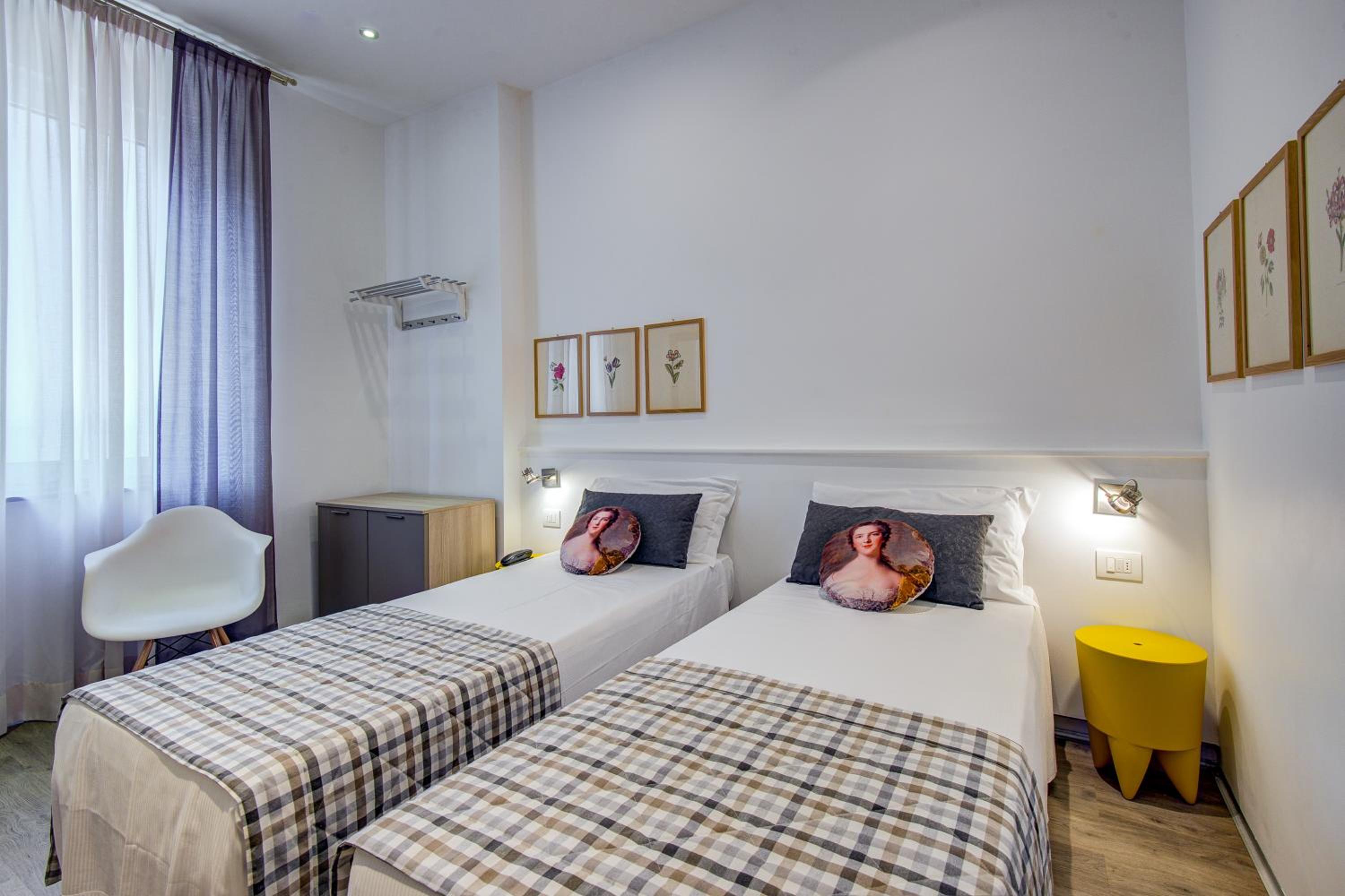 غرفة مفردة، Hotel Bernina 14/20