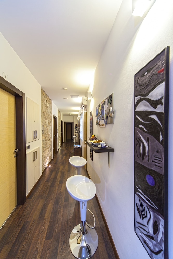Marmontova Luxury Rooms 34/46