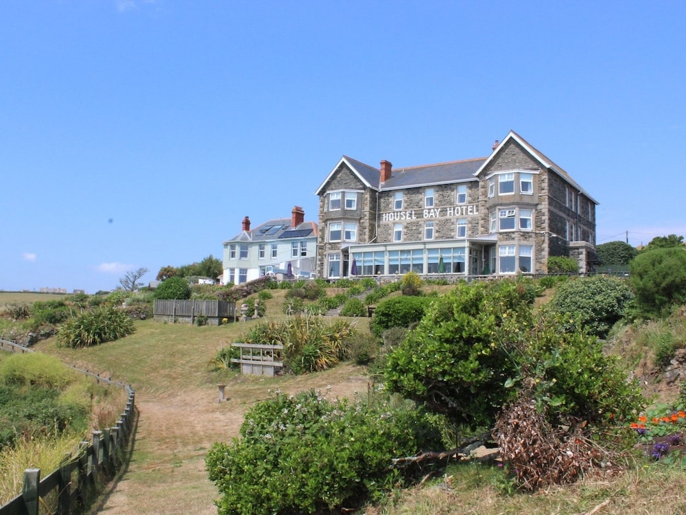 Housel Bay Hotel 2/62
