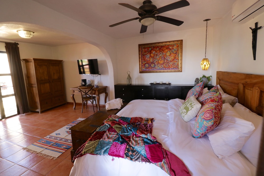 Casa Mia Suites 39/72