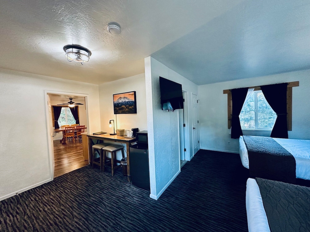 Shasta Inn 16/46