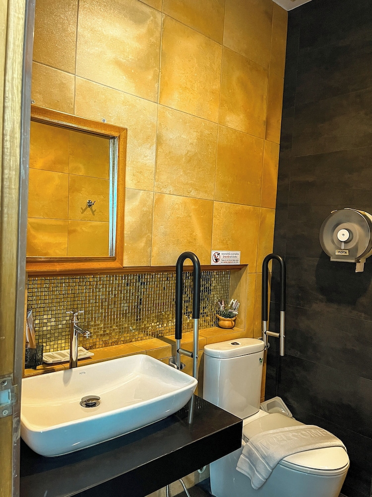 Baan Mee Phuket 48/55
