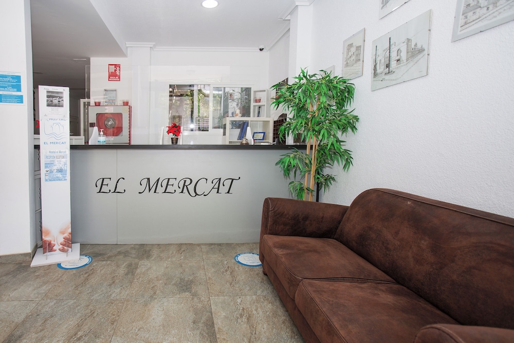 Hostal El Mercat 12/60