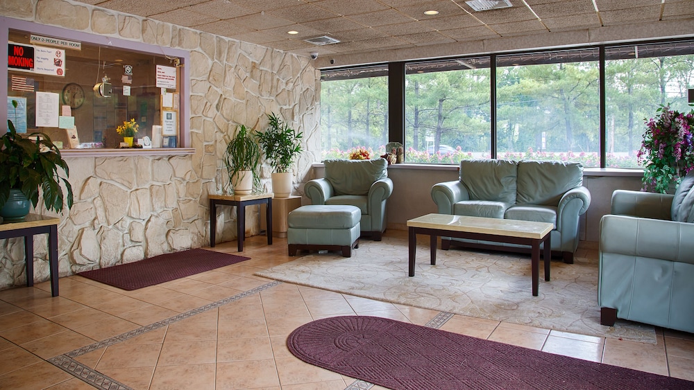 La Mirage Motor Inn 27/36