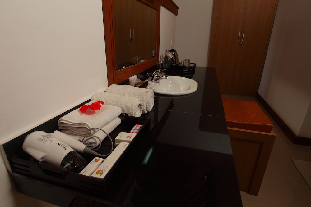 Adi Assri Beach Resort 68/71