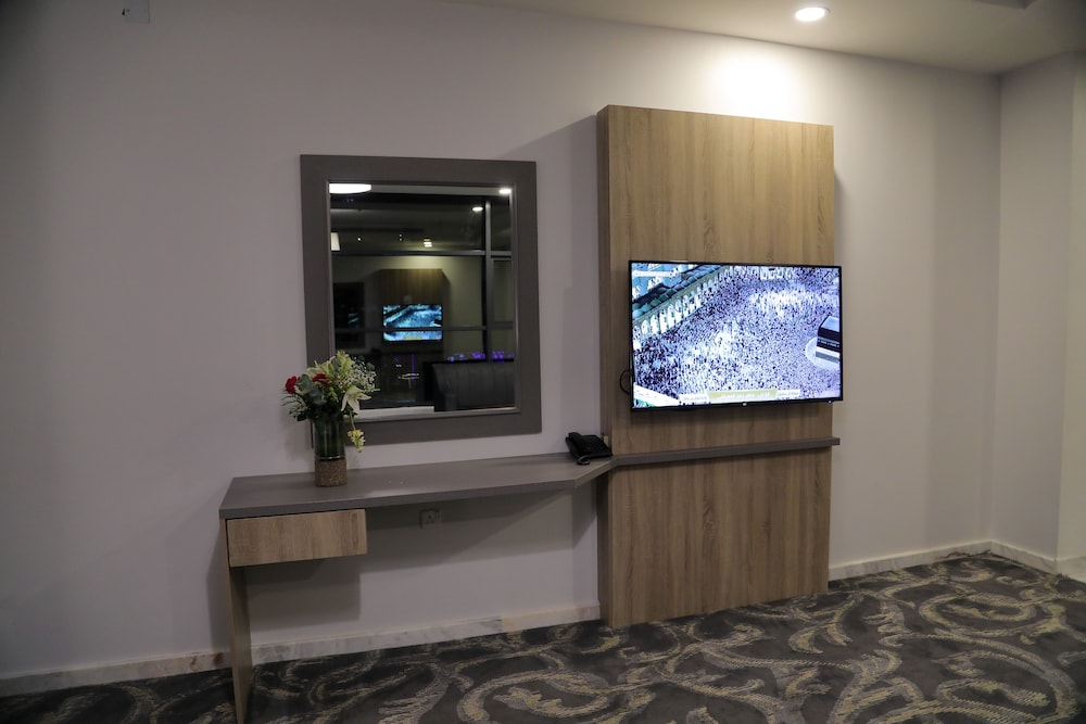 Laten Suites Al Salim Plaza 19/55