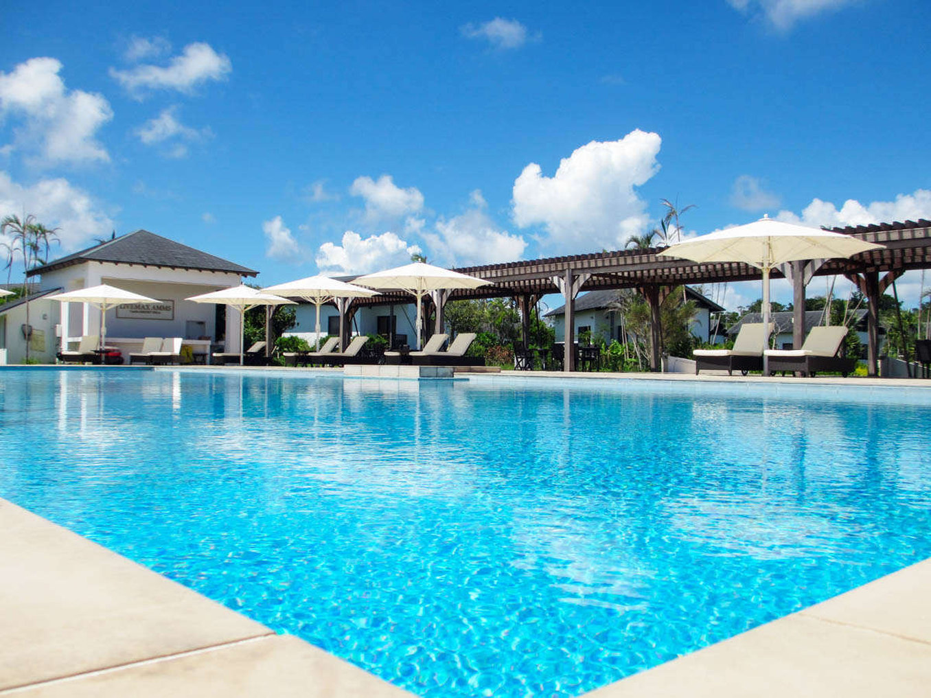 Livemax Amms Canna Resort Villa 6/7