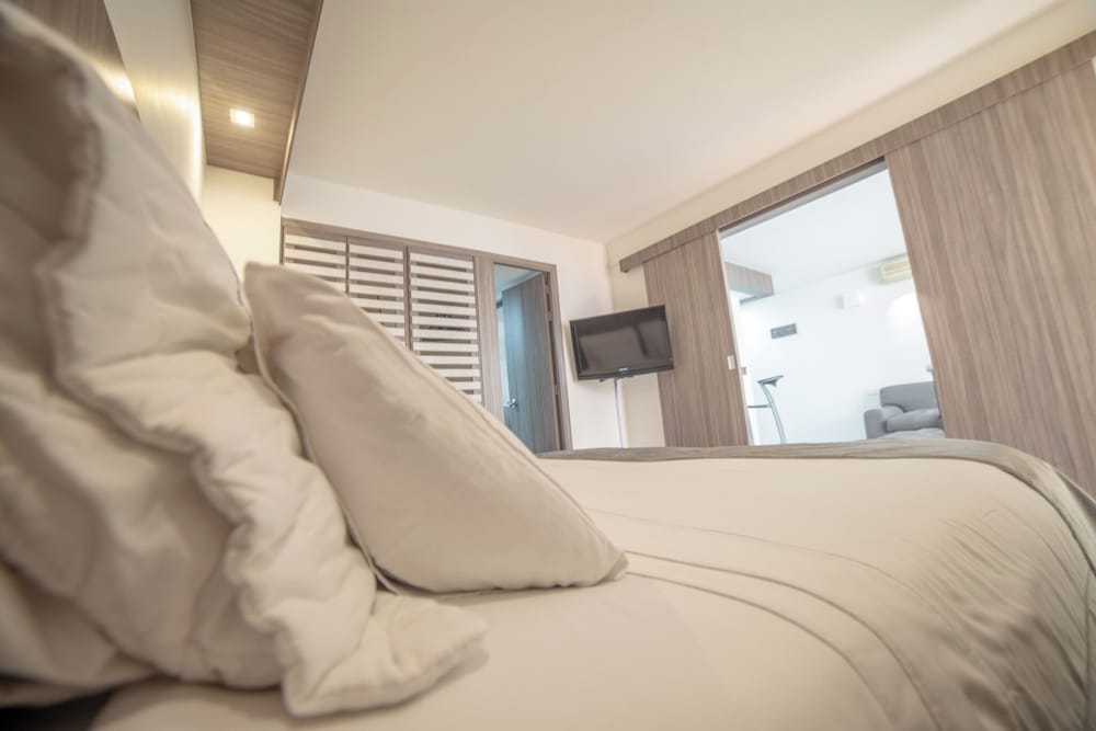 Aparta Suites Torre Poblado 17/40
