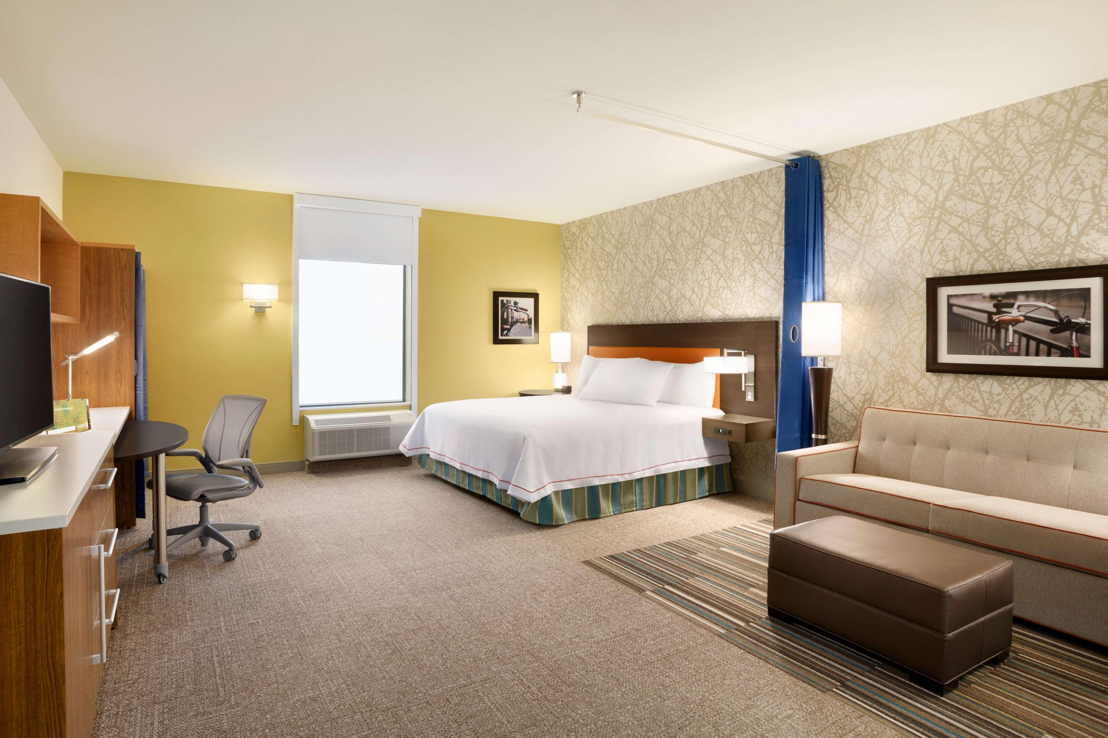 STUDIO, SUITE, KING BED, ACCESSIBLE
