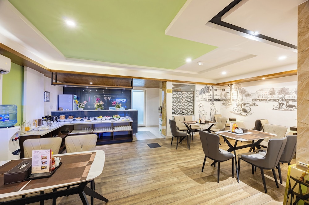 A25 Hotel - 142 Bui Thi Xuan 50/63