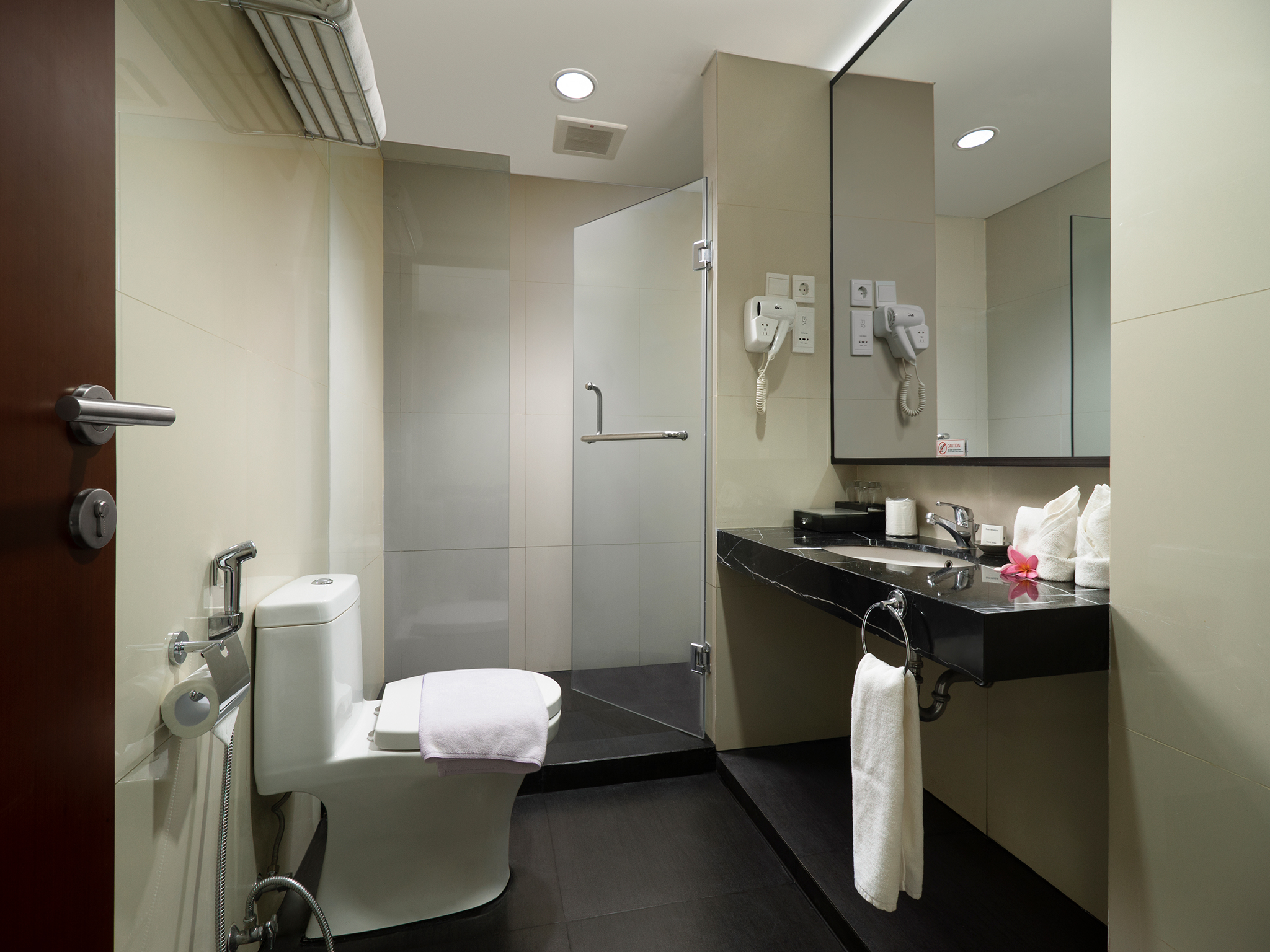 غرفة تنفيذية بسرير كوين، Best Western The Lagoon Hotel 2/2