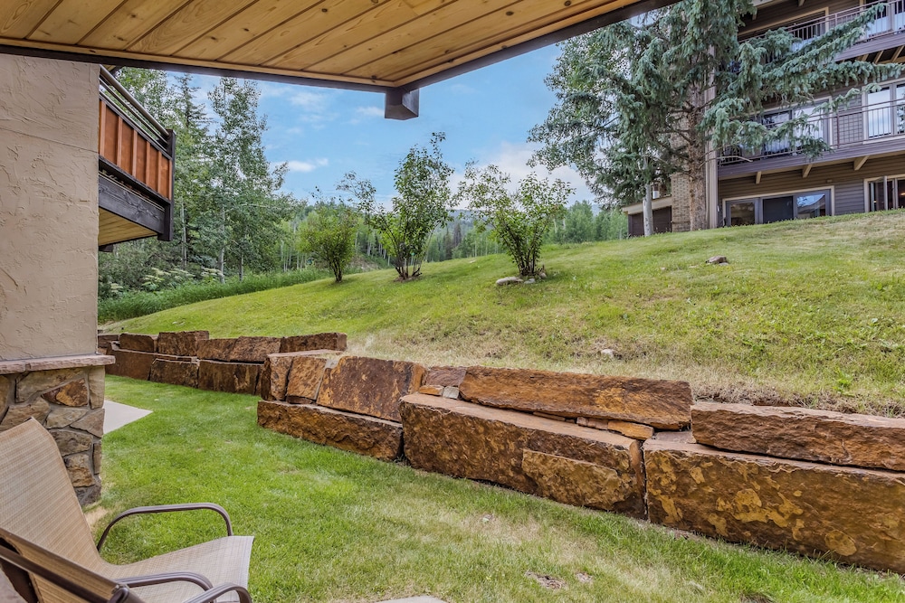 Laurelwood A Destination Residence 72/76