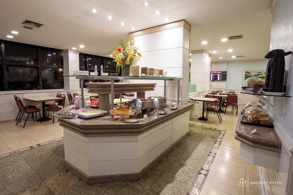 Rede Andrade Vernon Hotel 41/62