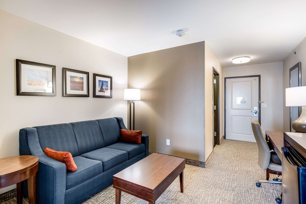 Comfort Inn Bonner Springs Kansas City 33/54