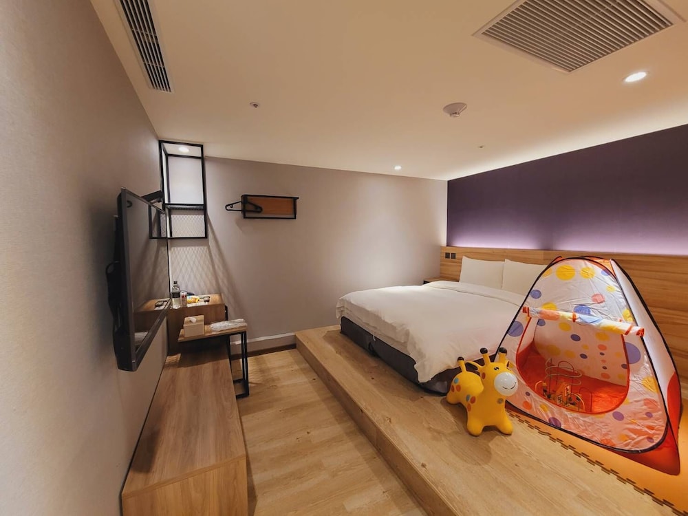 Muzik Hotel Ximen Station Branch 29/66