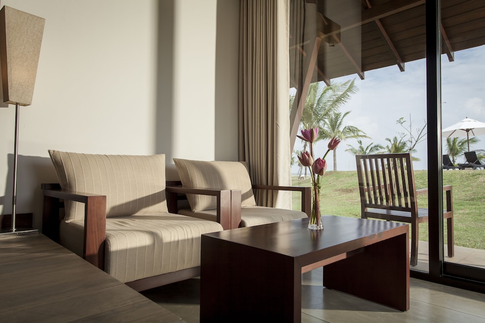 The Calm Resort and Spa 34/50
