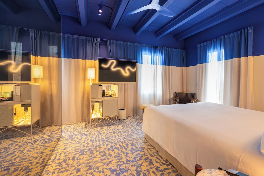 جناح جونيور بسرير كينج بشرفة، Terreno Barrio Hotel 3/10