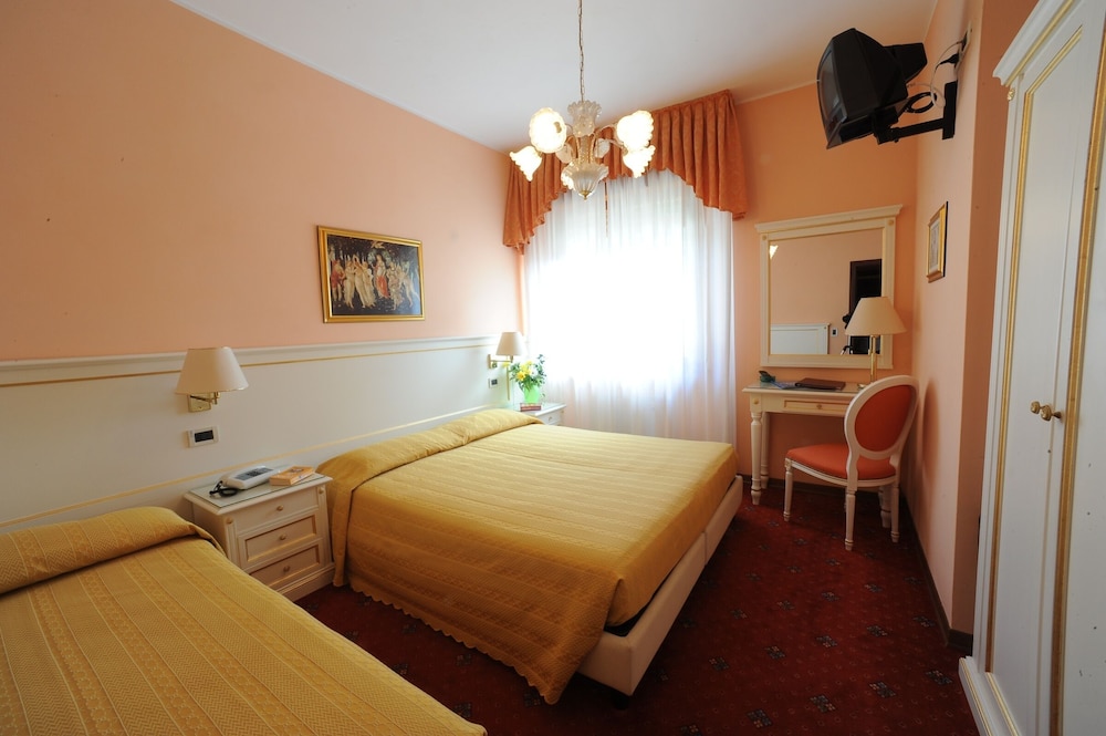 Hotel Cristallo 20/45