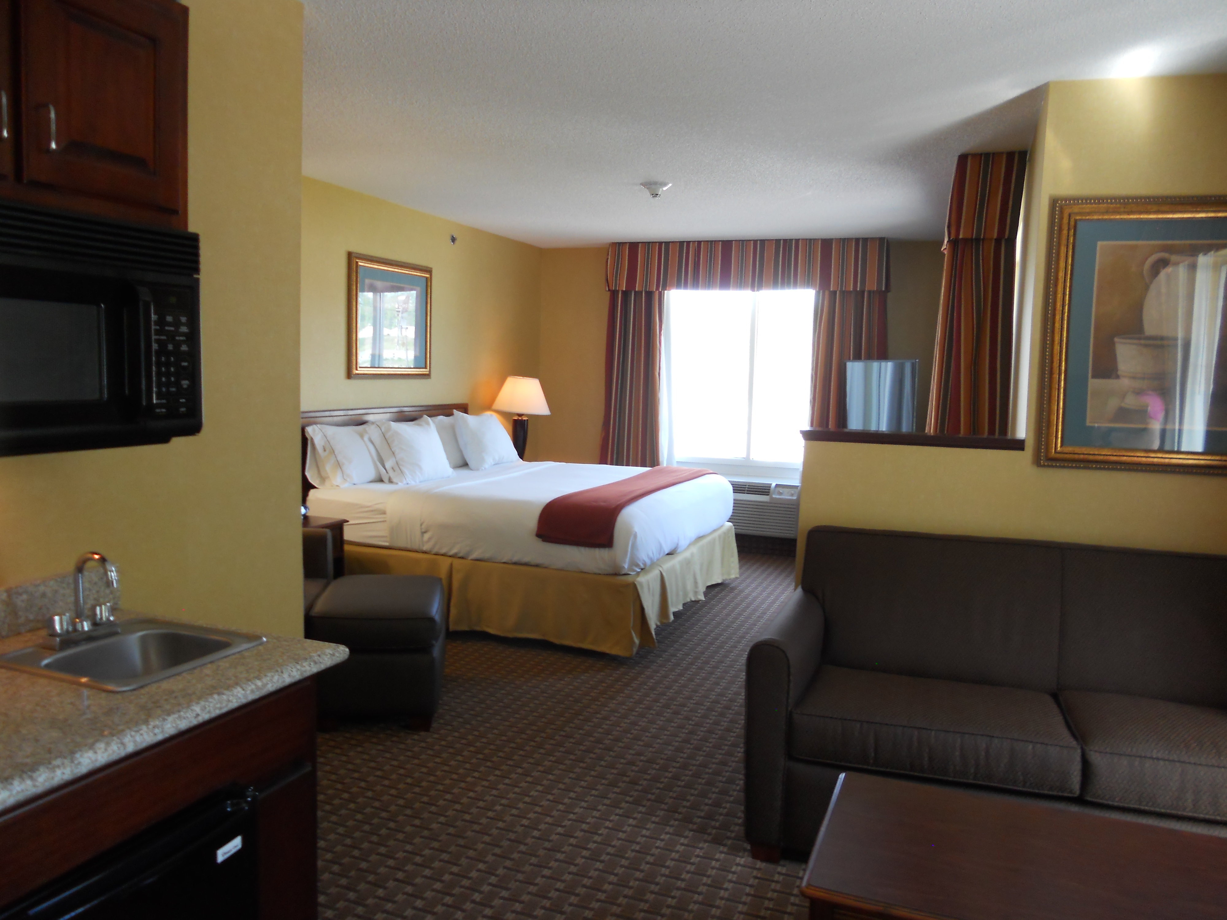Holiday Inn Express Hotel Suites Hazard 43/43