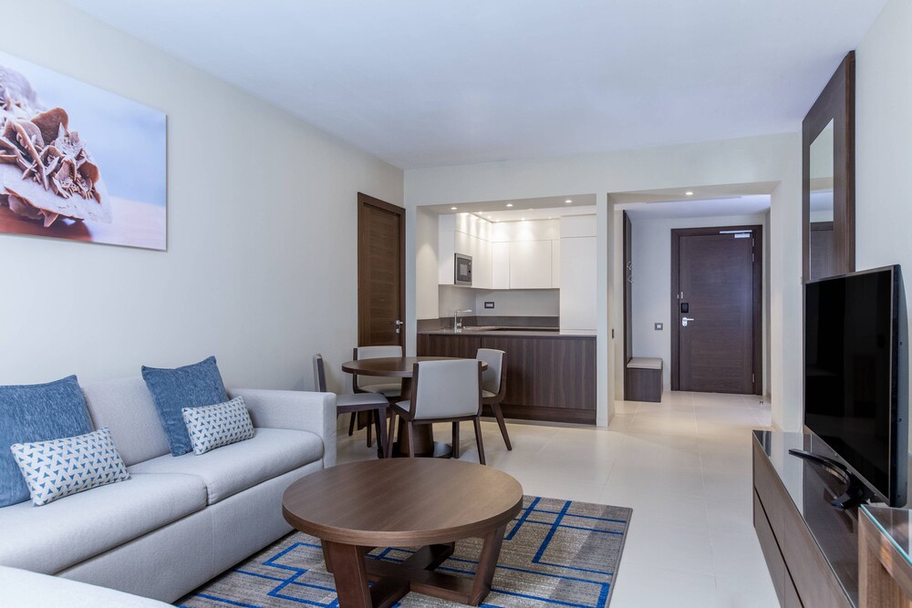 RESIDENCE INN BY MARRIOTT BAB EZZOUAR 8/19