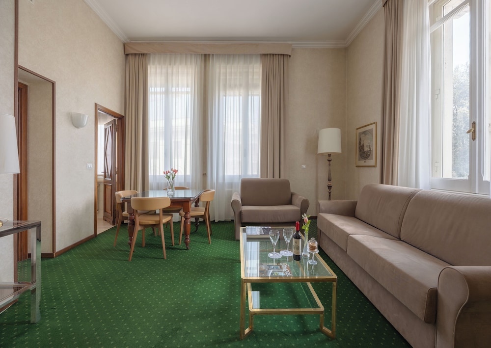 Aldrovandi Residence City Suites 50/75
