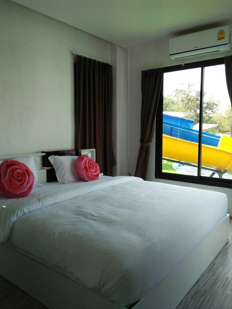 I View Park Resort 14/71