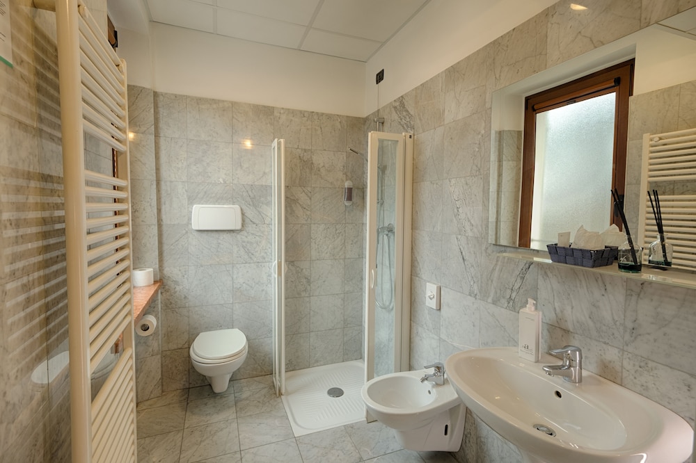 Albergo Fontana 70/71