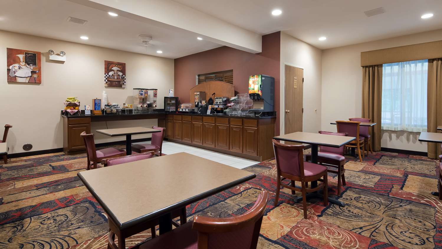 Best Western Plaza Hotel Saugatuck 13/16