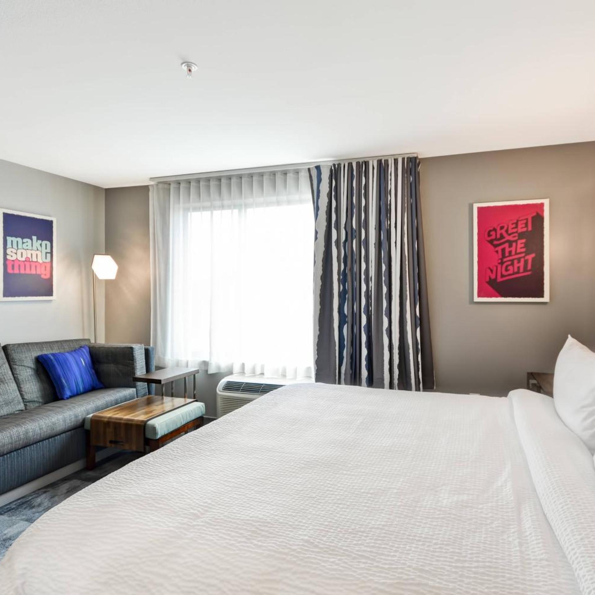 استوديو بسرير كينج مع أريكة بحوض استحمام لذوي الإعاقة، TOWNEPLACE SUITES CRANBURY SOUTH BRUNSWICK 3/8