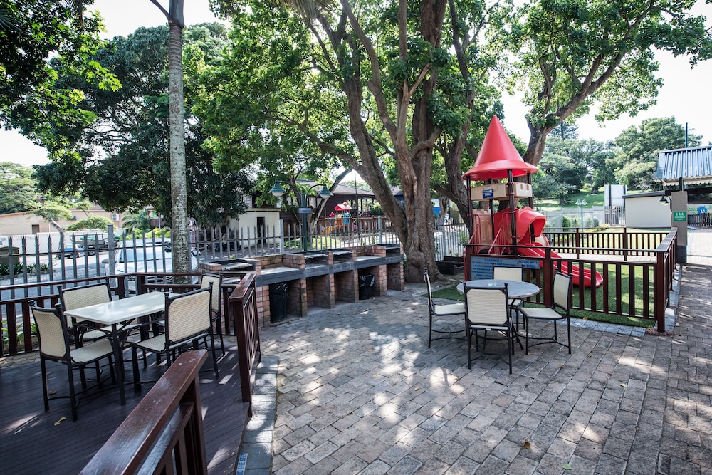 Lake View Cabanas 39/69