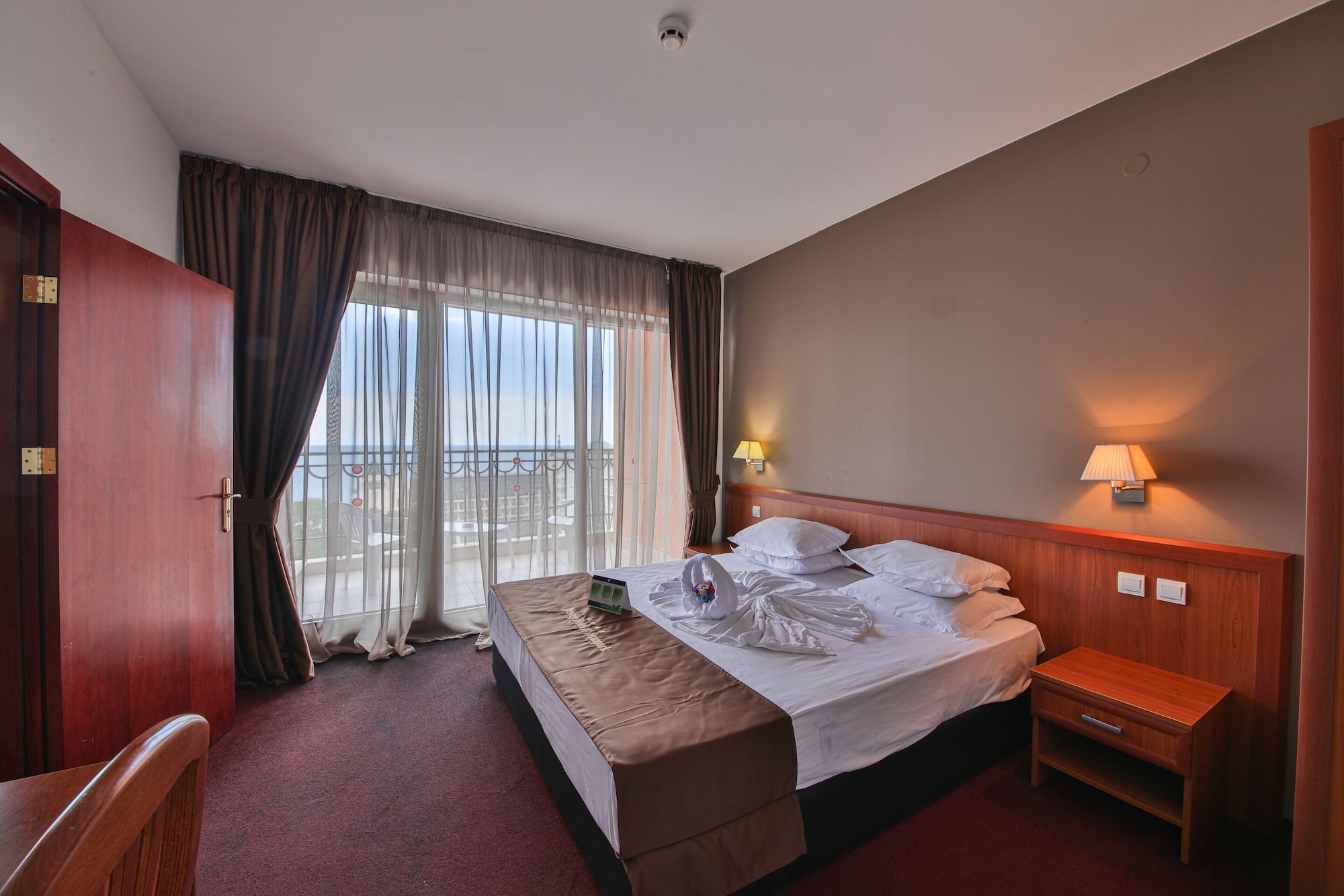1 BEDROOM, APARTMENT