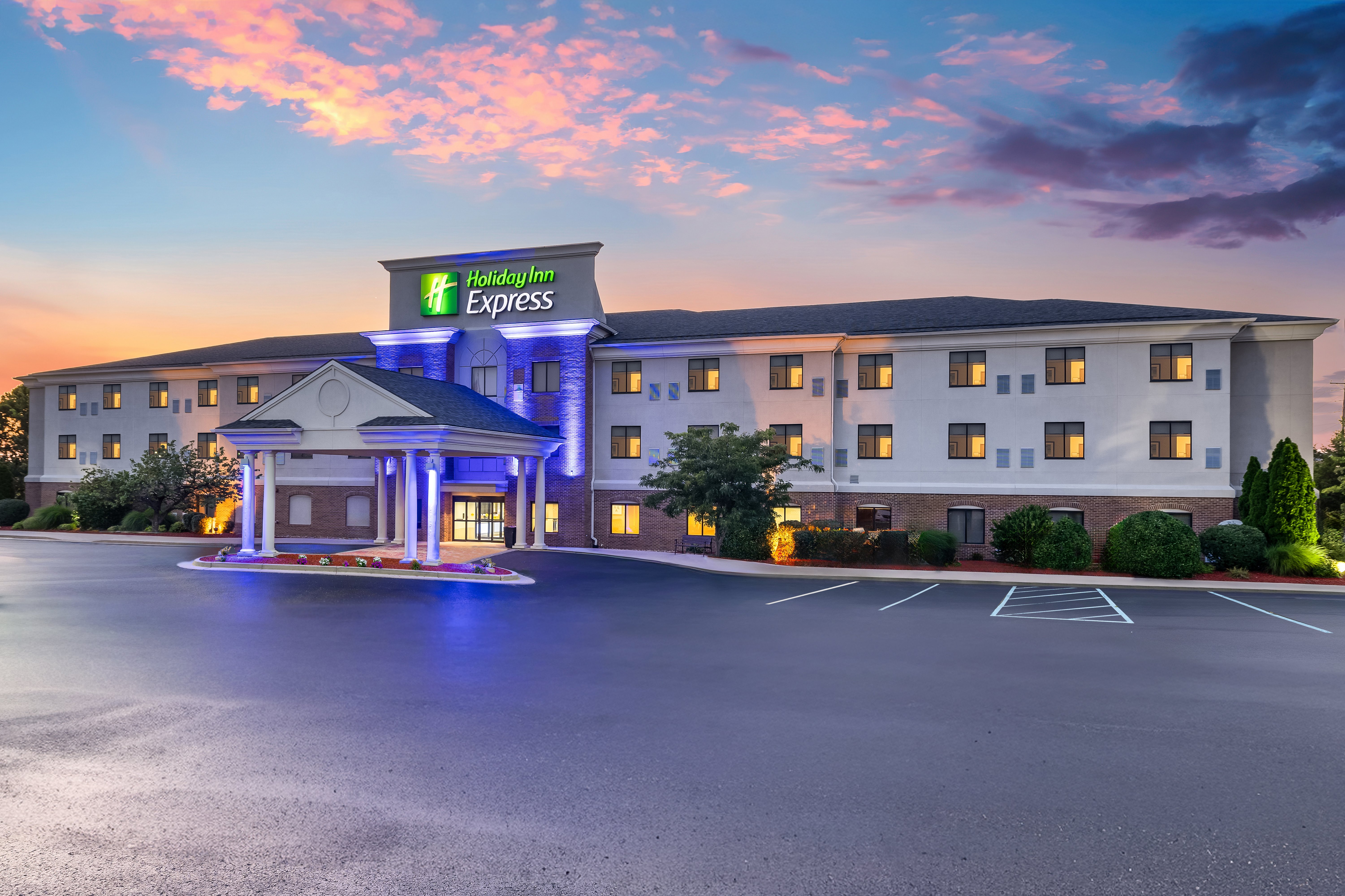Holiday Inn Express Hotel Suites Rolla Univ of Missouri Rolla 3/51