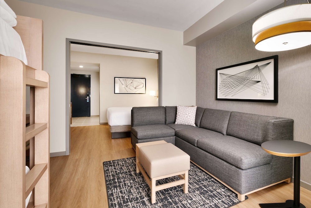 Hyatt Place At Anaheim Resort Convention Center 38/71