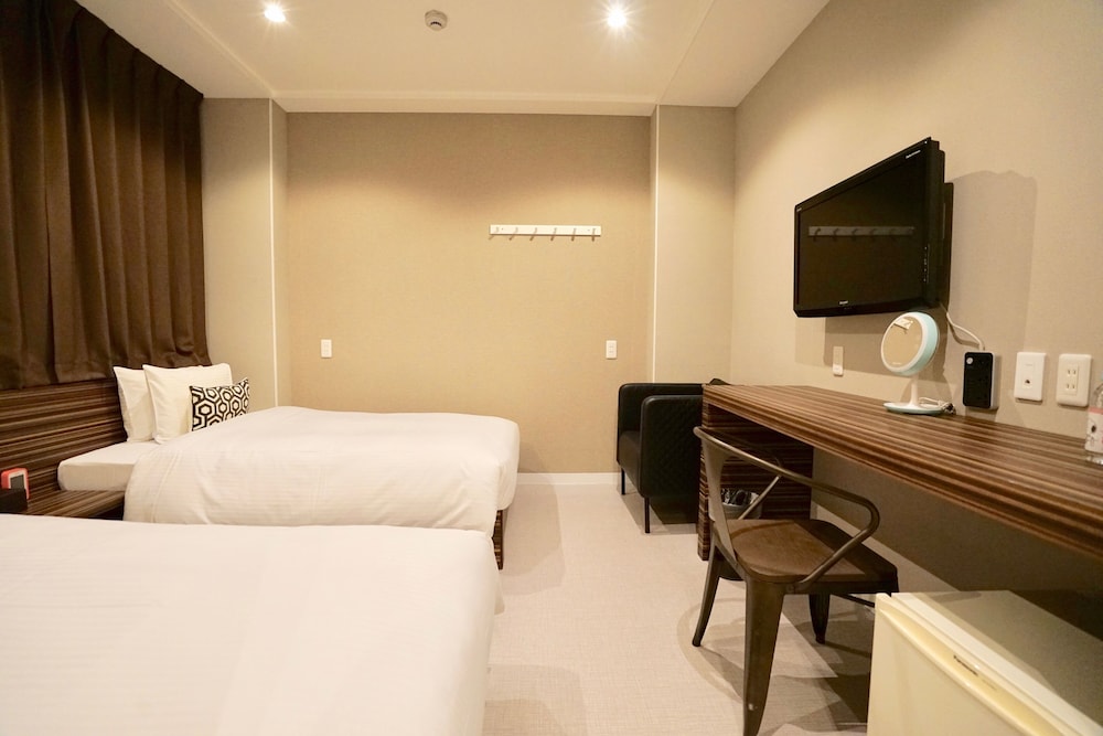 غرفة بسريرين منفصلين في الملحق، Hotel 88 Shinsaibashi 6/10