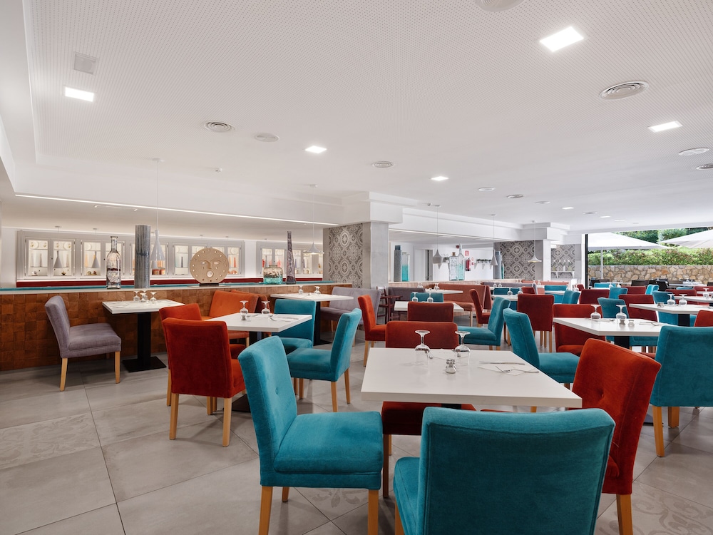 Aquasol Aparthotel 28/46