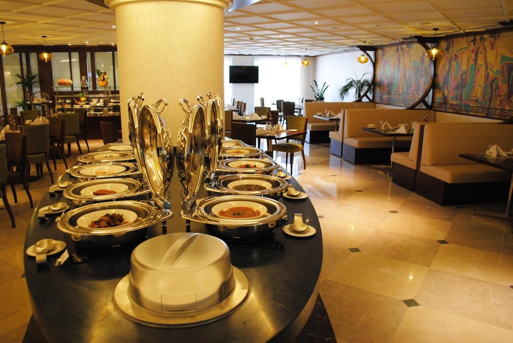 restaurant-cafeteria