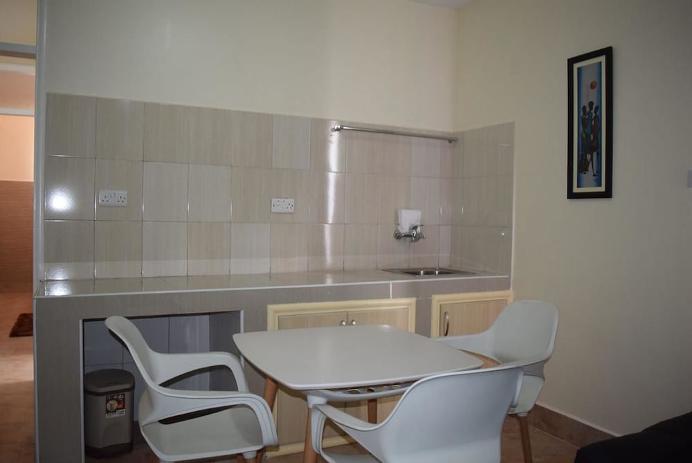 Latitude 1 Serviced Suites 21/26